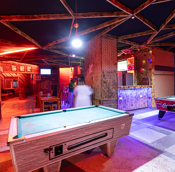 Pizza, Hotels in Kyenjojo